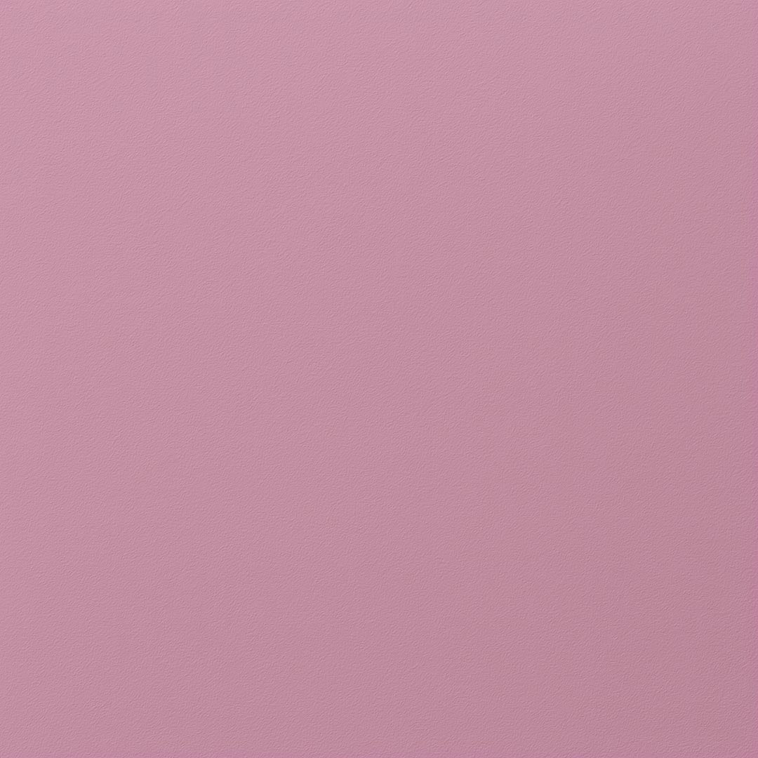 Frisch gestrichene Holzoberfläche – re-box Lack Château Rose No. 38, seidenglänzend, Farbton lebendiges Rosé, für Möbel & Holz