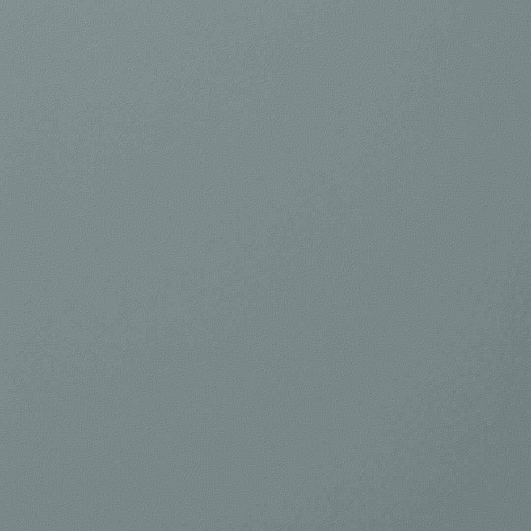 Frisch gestrichene Wand in re-box Wandfarbe Dennis Premier Choix No. 3 – eleganter Blauton