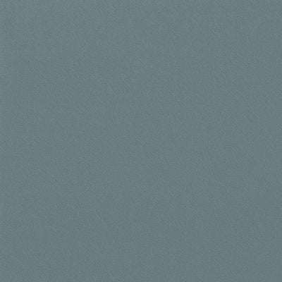 Frisch gestrichene Holzoberfläche – re-box Lack Loom Spirit No. 14, seidenglänzend, Farbton kühles, gedecktes Blau, für Möbel & Holz
