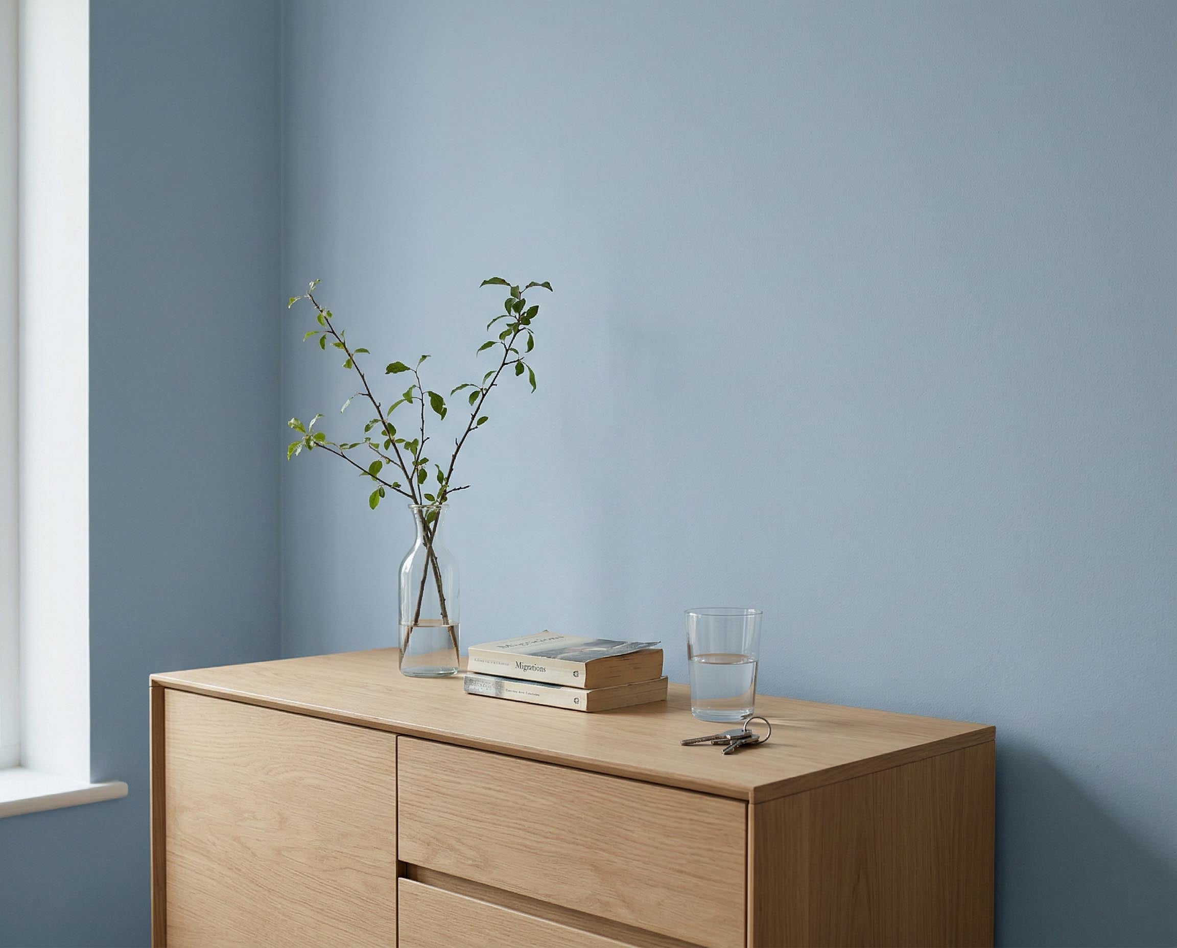 Wandfläche in re-box Wandfarbe Azure Bay No. 25 – kühles Azurblau
