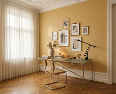 Homeoffice mit Wand in re-box Wandfarbe Candlewick Yellow No. 15 – warmer Senf-Gelbton