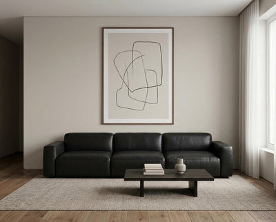 Wohnzimmer mit Wand in re-box Wandfarbe Chalkstone No. 16 – eleganter Beige-Stein-Ton