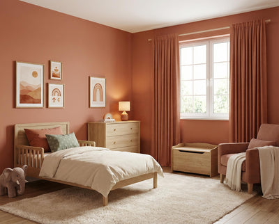 Kinderzimmer mit Wand in re-box Wandfarbe Ochre Flame No. 23 – intensives Ockerorange