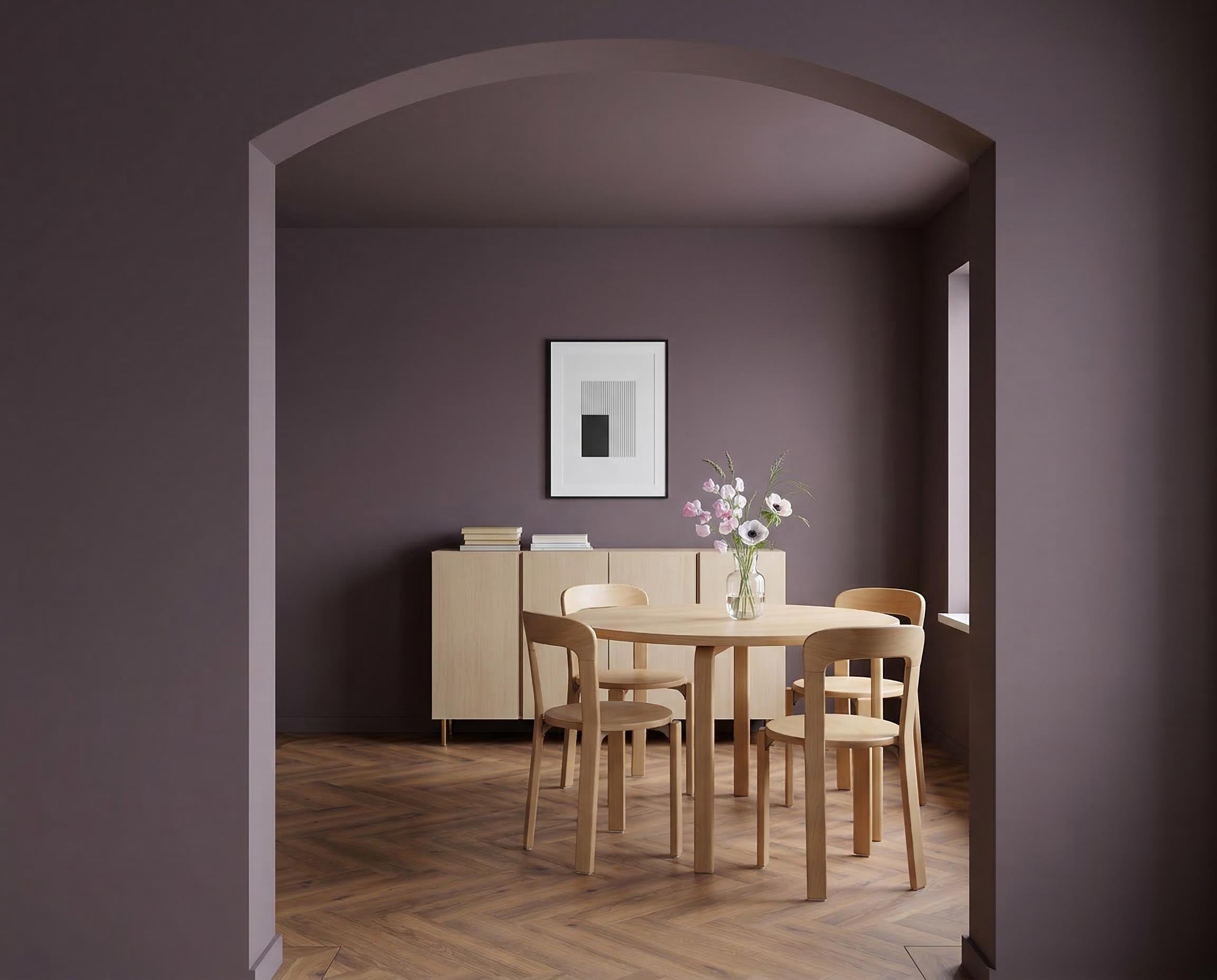 Esszimmer mit Wand in re-box Wandfarbe Velours Shade No. 22 – tiefes Violett