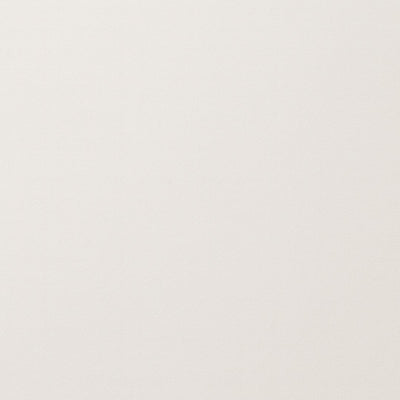 Frisch gestrichene Wand in re-box Wandfarbe Blanc Épuré No. 55 – reines Weiß