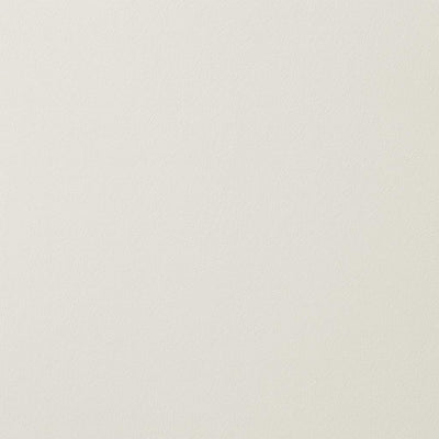 Frisch gestrichene Wand in re-box Wandfarbe Sel Marin No. 54 – warmer Weißton
